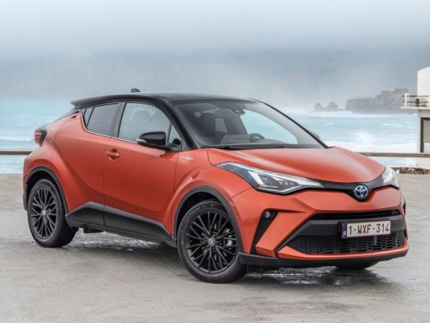 טויוטה CH-R מודל 2025